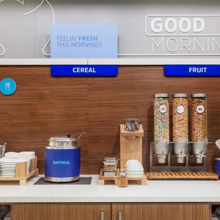 Holiday Inn Express & Suites - Elizabethtown North By Ihg Eksteriør billede